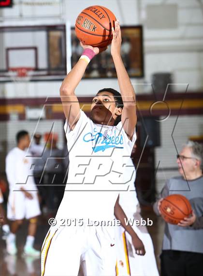 Thumbnail 2 in Scarsdale vs Mt. Vernon (Section 1 Class AA Opening Round) photogallery.