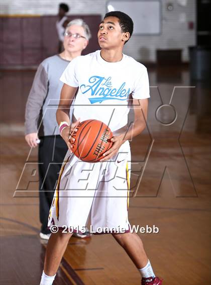 Thumbnail 1 in Scarsdale vs Mt. Vernon (Section 1 Class AA Opening Round) photogallery.