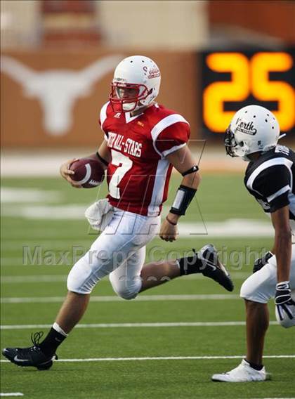 Thumbnail 1 in 2009 THSCA All-Star Football Game photogallery.