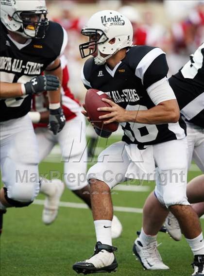 Thumbnail 3 in 2009 THSCA All-Star Football Game photogallery.