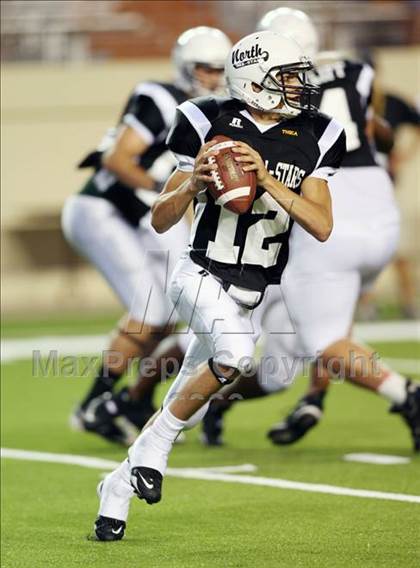Thumbnail 2 in 2009 THSCA All-Star Football Game photogallery.