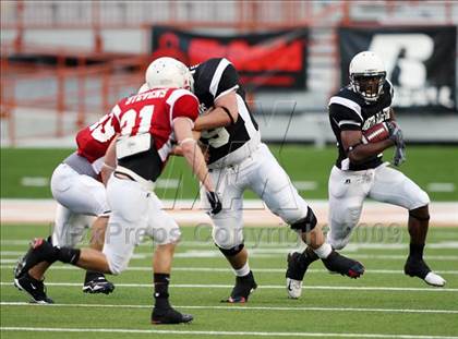 Thumbnail 3 in 2009 THSCA All-Star Football Game photogallery.