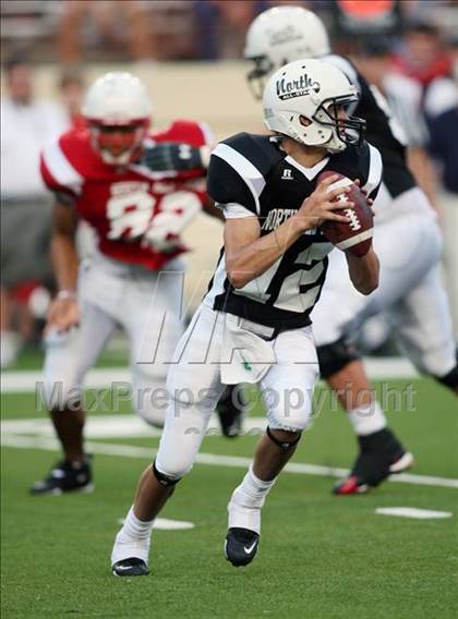 Thumbnail 2 in 2009 THSCA All-Star Football Game photogallery.
