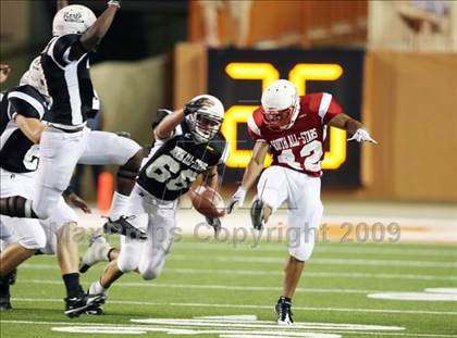Thumbnail 1 in 2009 THSCA All-Star Football Game photogallery.
