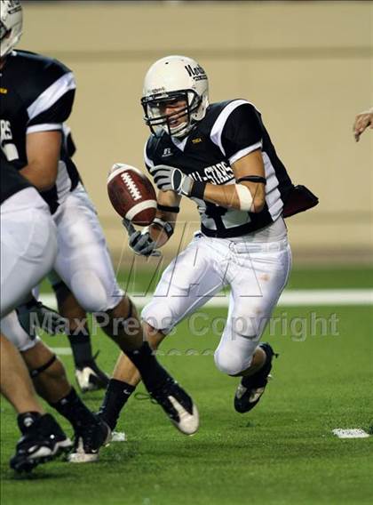 Thumbnail 2 in 2009 THSCA All-Star Football Game photogallery.