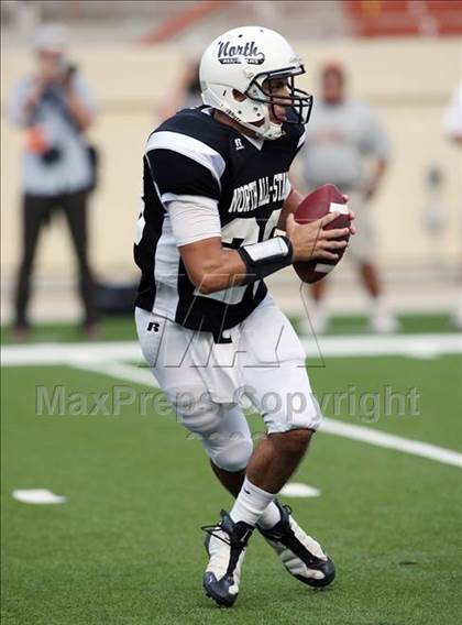 Thumbnail 3 in 2009 THSCA All-Star Football Game photogallery.