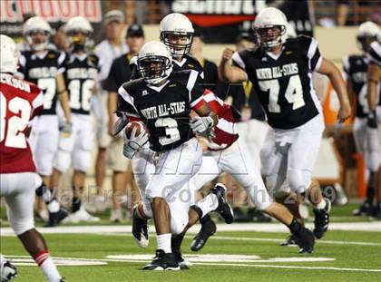 Thumbnail 3 in 2009 THSCA All-Star Football Game photogallery.