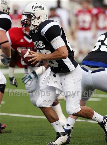Thumbnail 3 in 2009 THSCA All-Star Football Game photogallery.