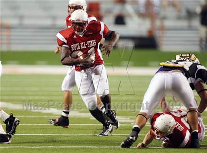 Thumbnail 3 in 2009 THSCA All-Star Football Game photogallery.