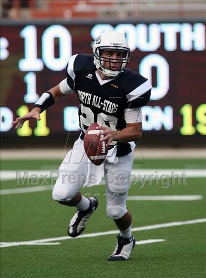 Thumbnail 3 in 2009 THSCA All-Star Football Game photogallery.