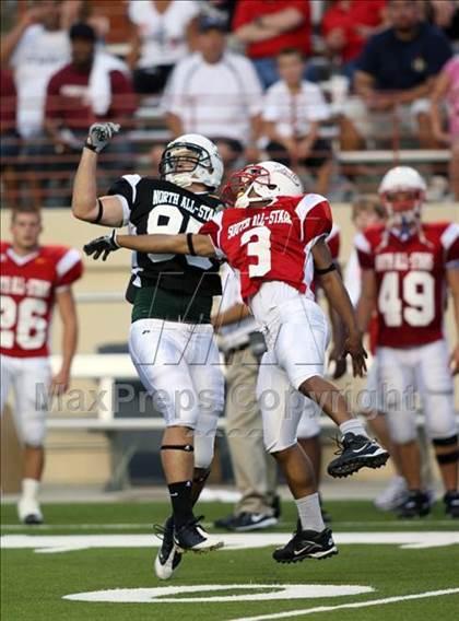 Thumbnail 2 in 2009 THSCA All-Star Football Game photogallery.