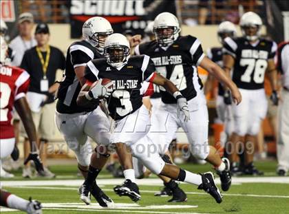 Thumbnail 2 in 2009 THSCA All-Star Football Game photogallery.