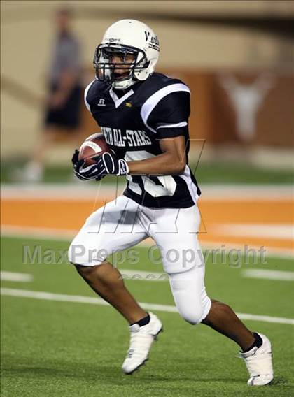 Thumbnail 1 in 2009 THSCA All-Star Football Game photogallery.