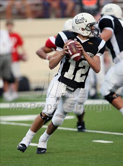 Thumbnail 3 in 2009 THSCA All-Star Football Game photogallery.