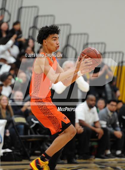 Thumbnail 2 in Pacifica Christian/Orange County vs. Fairmont Prep (CIF SS D4AA Final) photogallery.