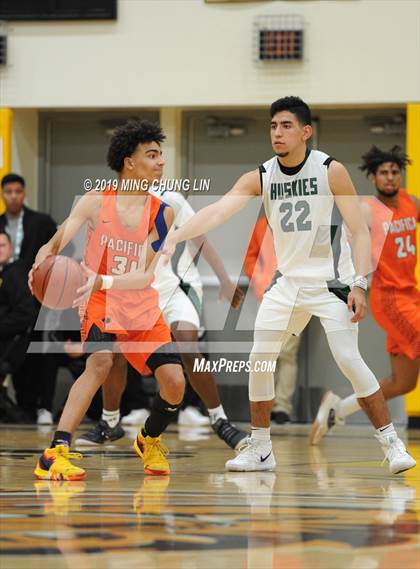 Thumbnail 3 in Pacifica Christian/Orange County vs. Fairmont Prep (CIF SS D4AA Final) photogallery.