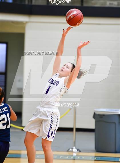 Thumbnail 1 in Akins vs Weslaco (NEISD Invitational) photogallery.