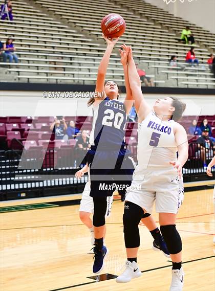 Thumbnail 3 in Akins vs Weslaco (NEISD Invitational) photogallery.