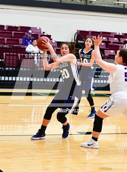 Thumbnail 3 in Akins vs Weslaco (NEISD Invitational) photogallery.