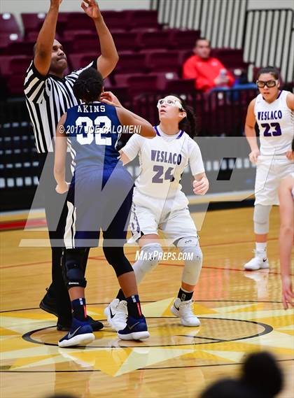 Thumbnail 2 in Akins vs Weslaco (NEISD Invitational) photogallery.