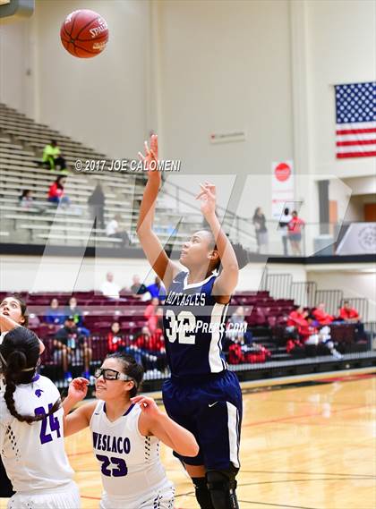 Thumbnail 1 in Akins vs Weslaco (NEISD Invitational) photogallery.