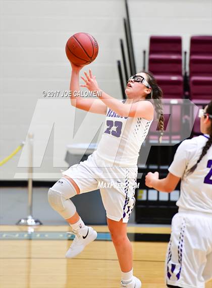 Thumbnail 1 in Akins vs Weslaco (NEISD Invitational) photogallery.