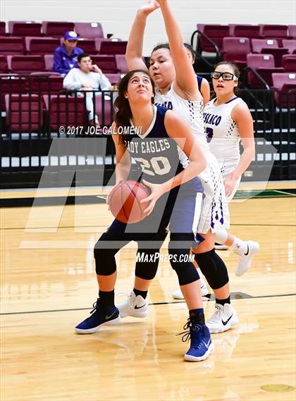 Thumbnail 2 in Akins vs Weslaco (NEISD Invitational) photogallery.