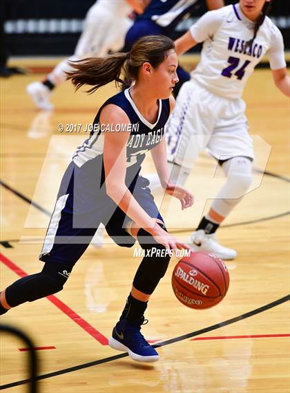 Thumbnail 3 in Akins vs Weslaco (NEISD Invitational) photogallery.