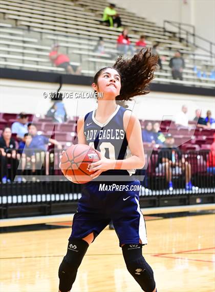 Thumbnail 1 in Akins vs Weslaco (NEISD Invitational) photogallery.