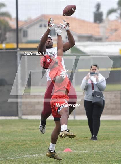 Thumbnail 3 in Mater Dei vs. Alemany (Battle at the Beach 7x7) photogallery.