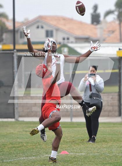 Thumbnail 1 in Mater Dei vs. Alemany (Battle at the Beach 7x7) photogallery.