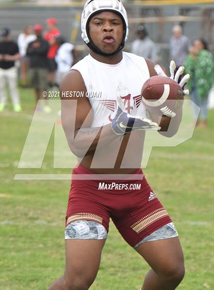 Thumbnail 1 in Mater Dei vs. Alemany (Battle at the Beach 7x7) photogallery.