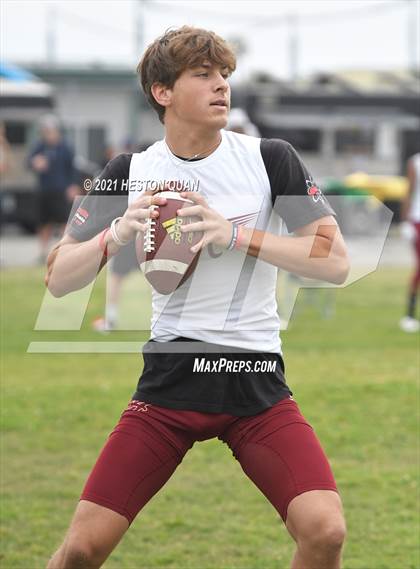 Thumbnail 3 in Mater Dei vs. Alemany (Battle at the Beach 7x7) photogallery.