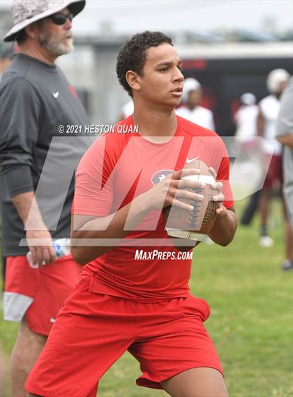 Thumbnail 3 in Mater Dei vs. Alemany (Battle at the Beach 7x7) photogallery.