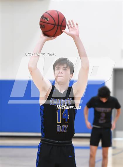Thumbnail 2 in Desert Christian vs. Phoenix Country Day (PCDS Desert Classic) photogallery.