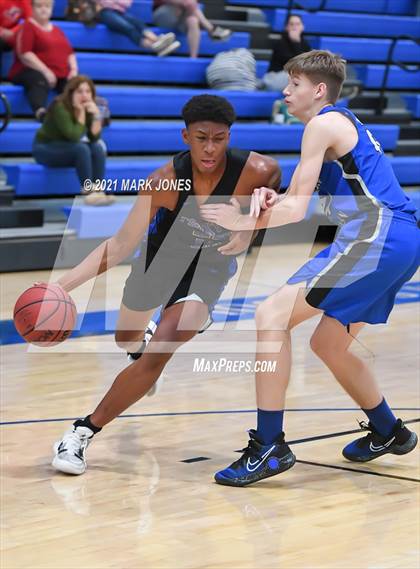 Thumbnail 3 in Desert Christian vs. Phoenix Country Day (PCDS Desert Classic) photogallery.
