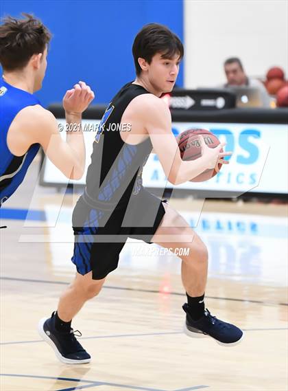 Thumbnail 1 in Desert Christian vs. Phoenix Country Day (PCDS Desert Classic) photogallery.