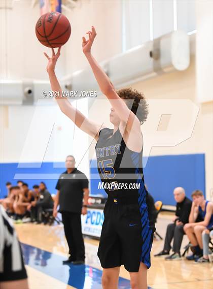 Thumbnail 3 in Desert Christian vs. Phoenix Country Day (PCDS Desert Classic) photogallery.