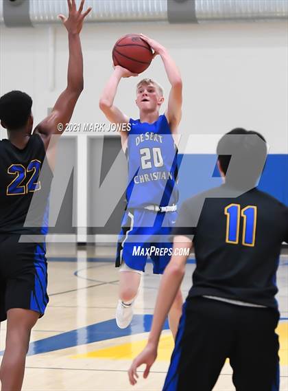 Thumbnail 2 in Desert Christian vs. Phoenix Country Day (PCDS Desert Classic) photogallery.