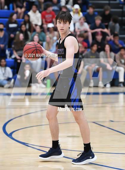 Thumbnail 1 in Desert Christian vs. Phoenix Country Day (PCDS Desert Classic) photogallery.
