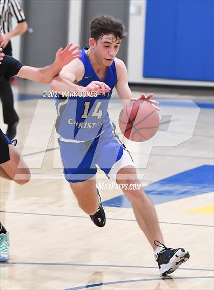 Thumbnail 1 in Desert Christian vs. Phoenix Country Day (PCDS Desert Classic) photogallery.