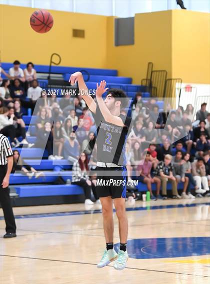 Thumbnail 2 in Desert Christian vs. Phoenix Country Day (PCDS Desert Classic) photogallery.