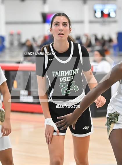 Thumbnail 1 in Fairmont Prep vs. Long Beach Poly (Nike Tournament of Champions) photogallery.