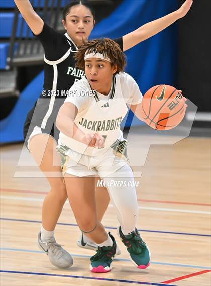 Thumbnail 3 in Fairmont Prep vs. Long Beach Poly (Nike Tournament of Champions) photogallery.
