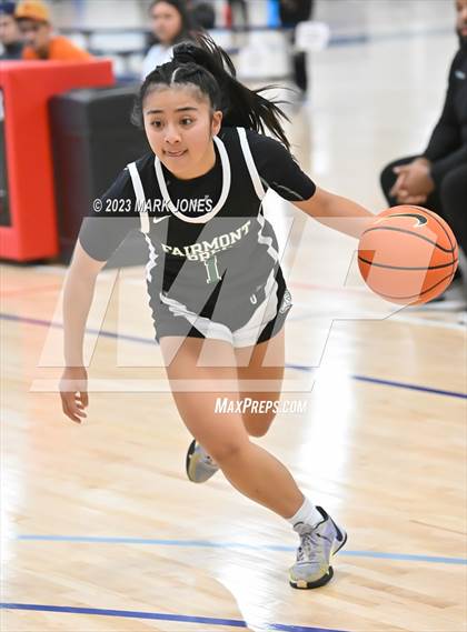 Thumbnail 2 in Fairmont Prep vs. Long Beach Poly (Nike Tournament of Champions) photogallery.