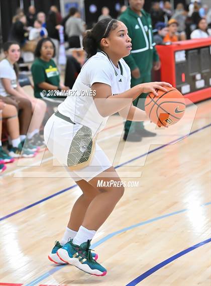 Thumbnail 3 in Fairmont Prep vs. Long Beach Poly (Nike Tournament of Champions) photogallery.