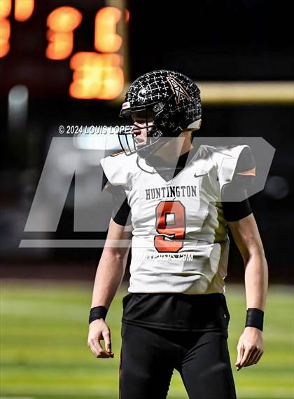Thumbnail 2 in Summit vs. Huntington Beach (CIF SS DIV 5 Quarter Final Playoff) photogallery.
