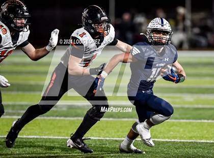 Thumbnail 2 in Summit vs. Huntington Beach (CIF SS DIV 5 Quarter Final Playoff) photogallery.