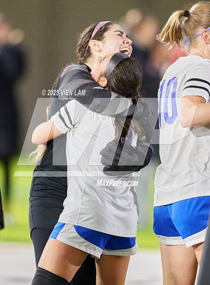 Thumbnail 1 in Acalanes vs. Carondelet (CIF NCS Division 1 Quarterfinals) photogallery.