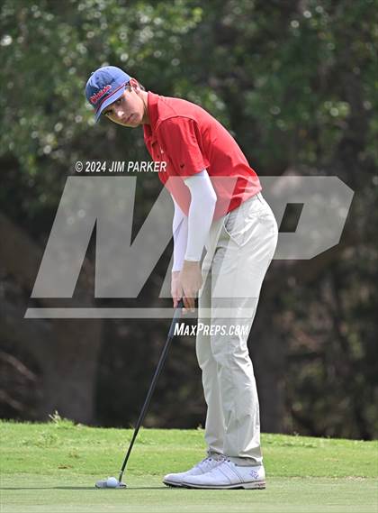 Thumbnail 2 in UIL 6A Golf State Final (Round 2) photogallery.
